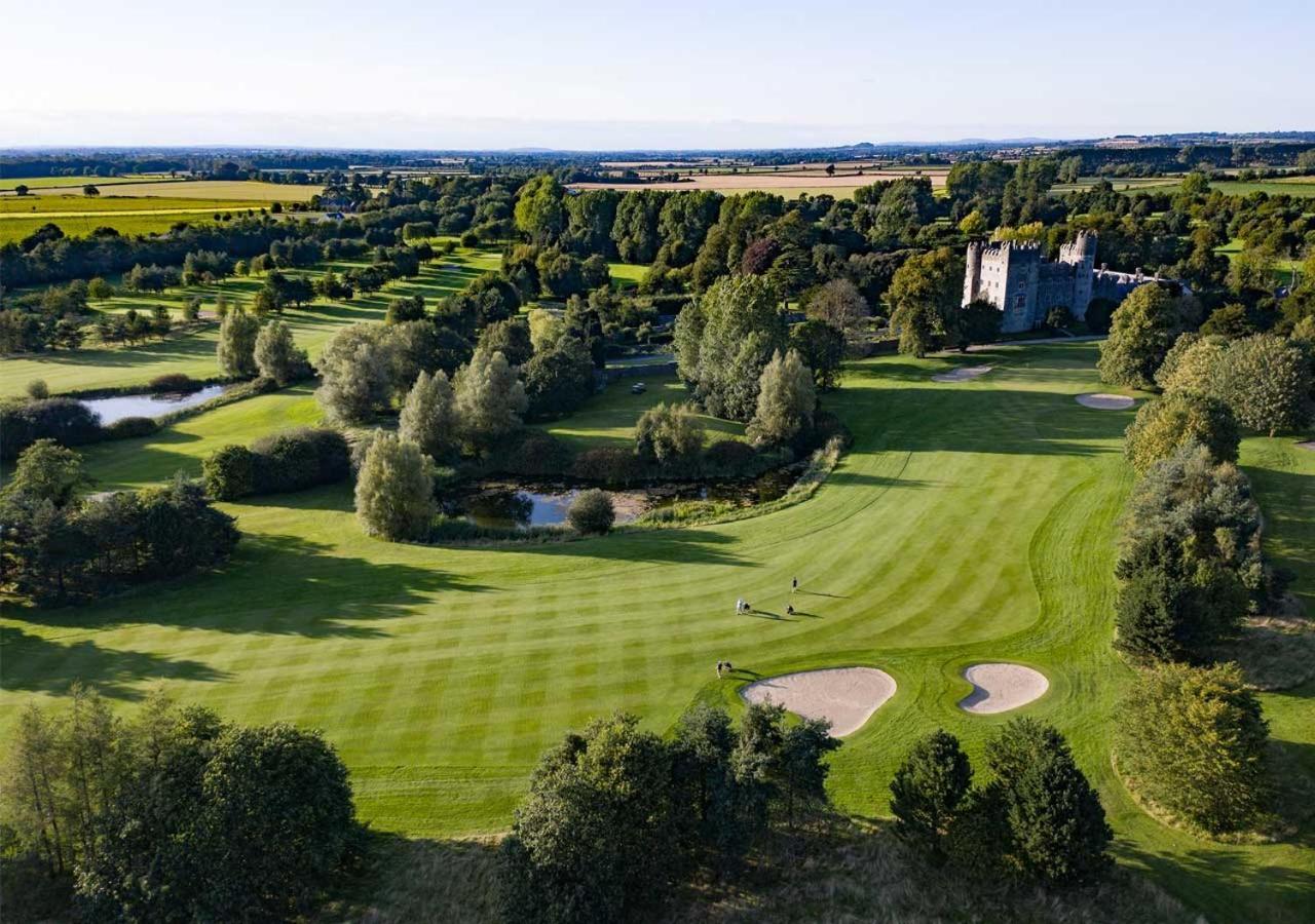The Lodges At Kilkea Castle Екстериор снимка